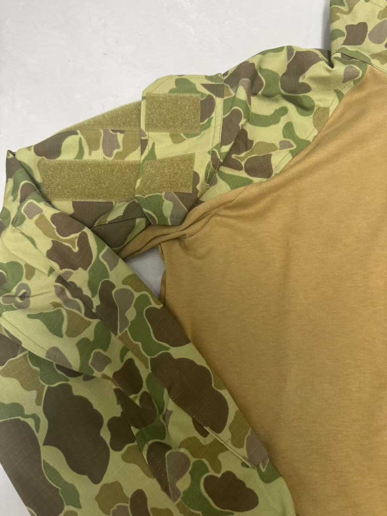 بدلة تكتيكية خارجية G3 على شكل - مراجعة Camouflage Hunting Jacket وسعره